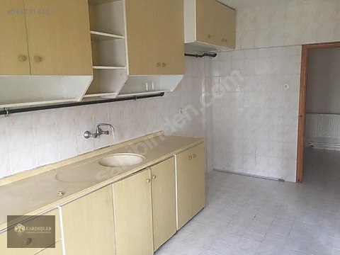 MUDANYA ÖMERBEY MAHALLESİNDE ÇARŞIDA 2+1 ASANSÖRLÜ...